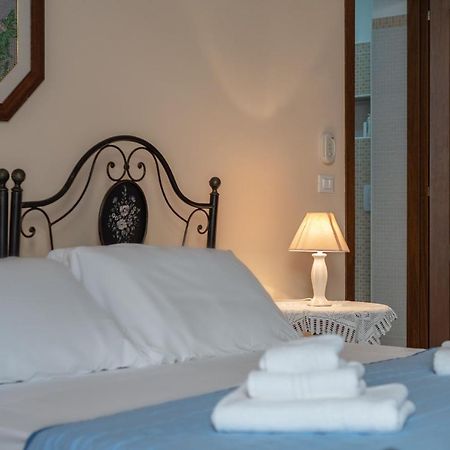 Bed and Breakfast Lu Caffa By Typney Vernole Exteriér fotografie