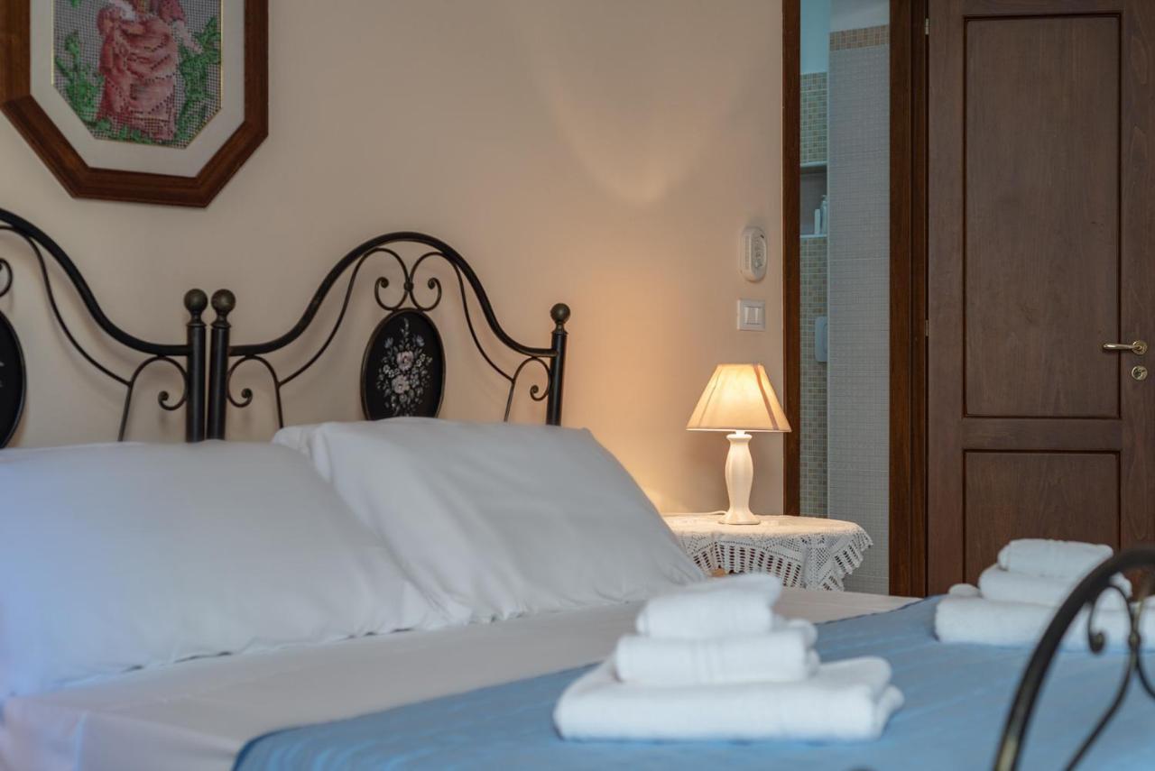 Bed and Breakfast Lu Caffa By Typney Vernole Exteriér fotografie